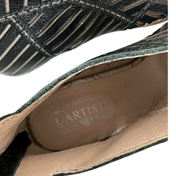 L'Artiste Angular Embossed/cut-outs Peep toe ankle Heel booties Women's size 38 - Picture 8 of 9